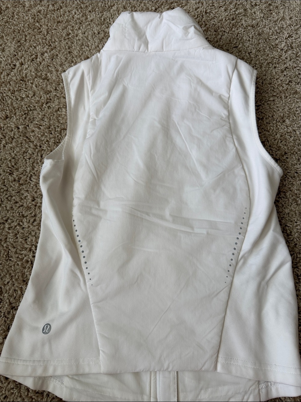 Lululemon White Push Your Pace Vest Size 6!
